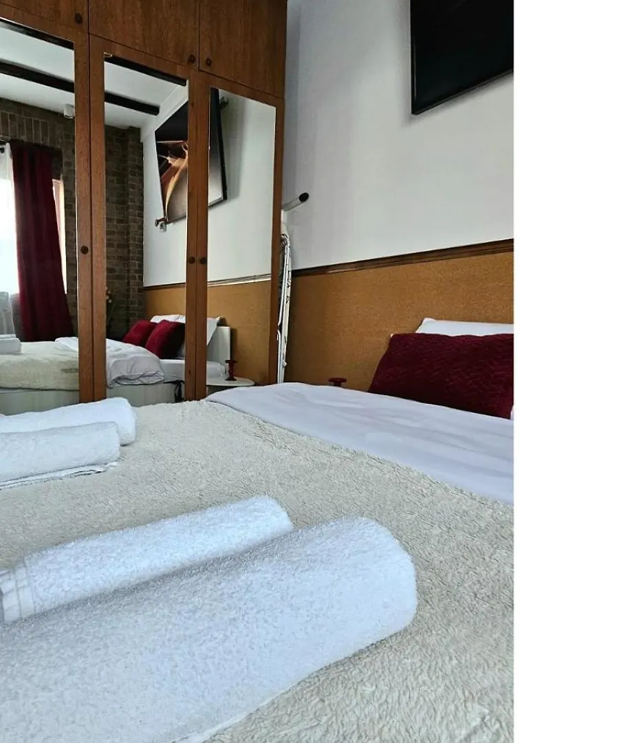 Tantra Studio 7 Nacu Universitate Bucarest Appartement